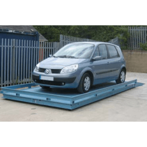 renault getting weighed using weighbridge
